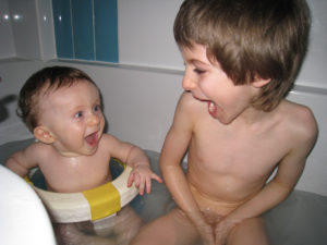 bath time siblings